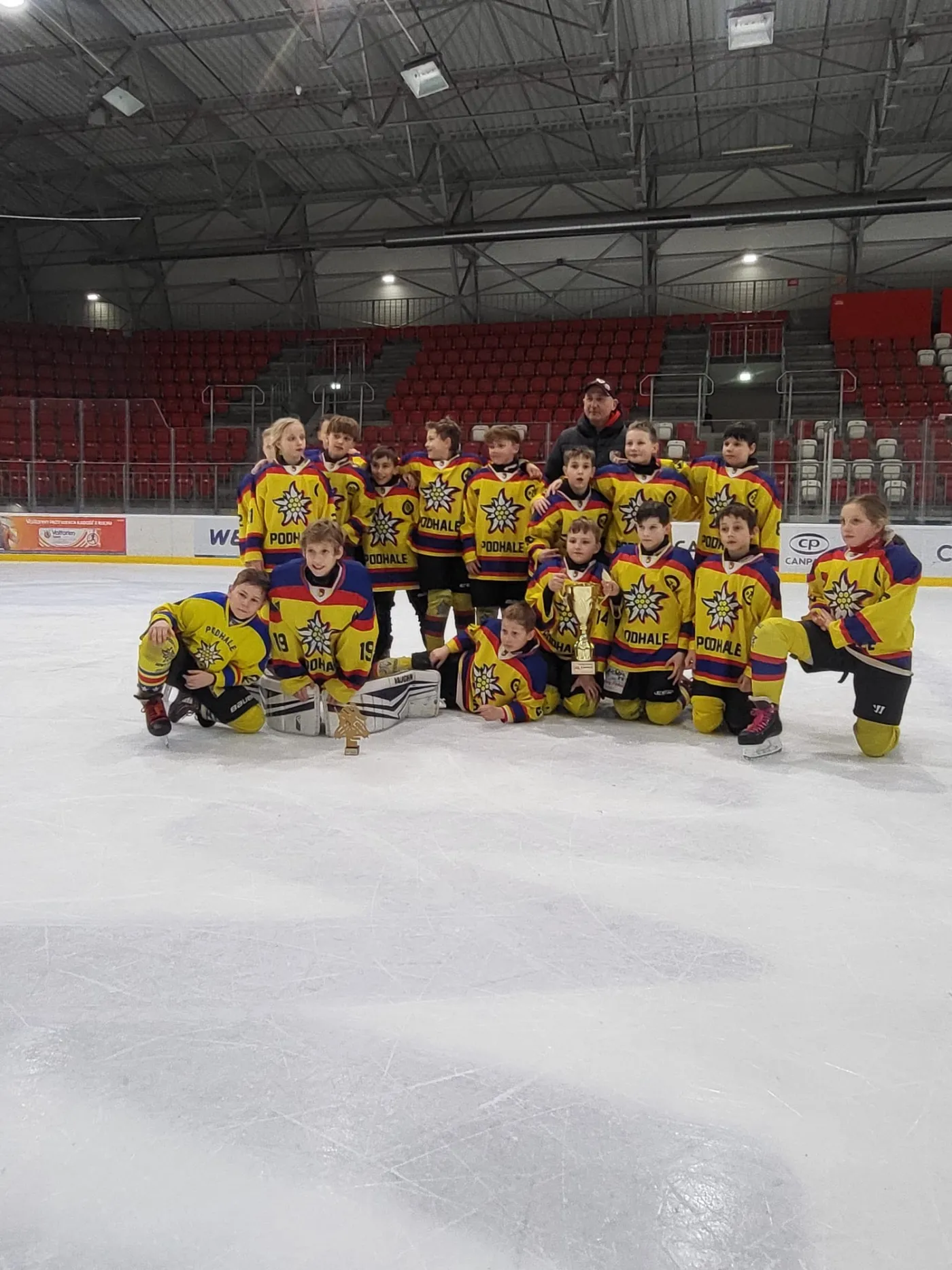 Wygrana Żaków Młodszych na turnieju w Krakowie!