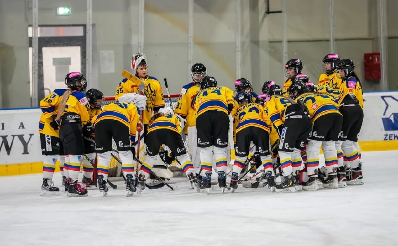 Zwycięska passa trwa! Nowotarskie hokeistki nie do zatrzymania