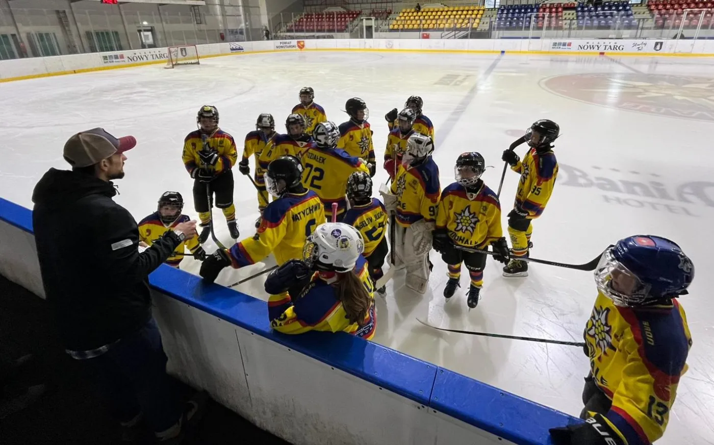 Podwójne zwycięstwo żaka młodszego nad LHT Lublin